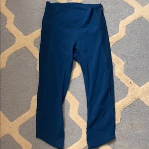 Lululemon polka dot leg cropped legging